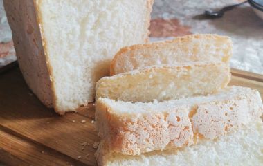 Низькобілковий хліб без глютену